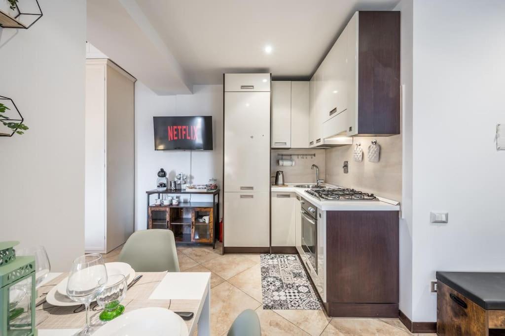 Apartamento Sotto Le Due Torri 5* Bolonia Exterior foto