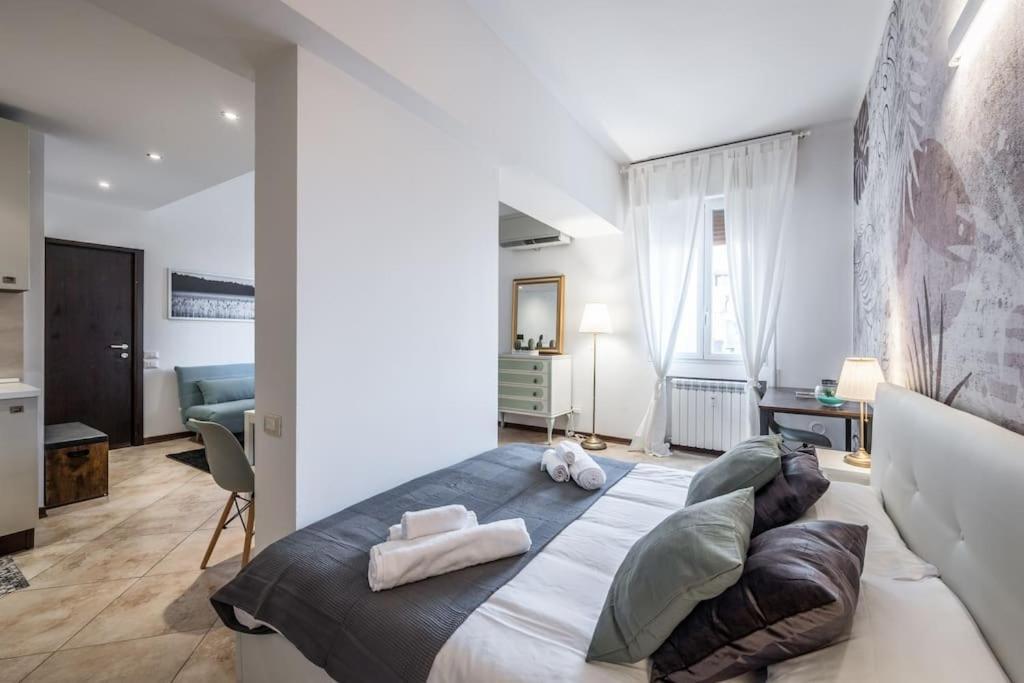 Apartamento Sotto Le Due Torri 5* Bolonia Exterior foto